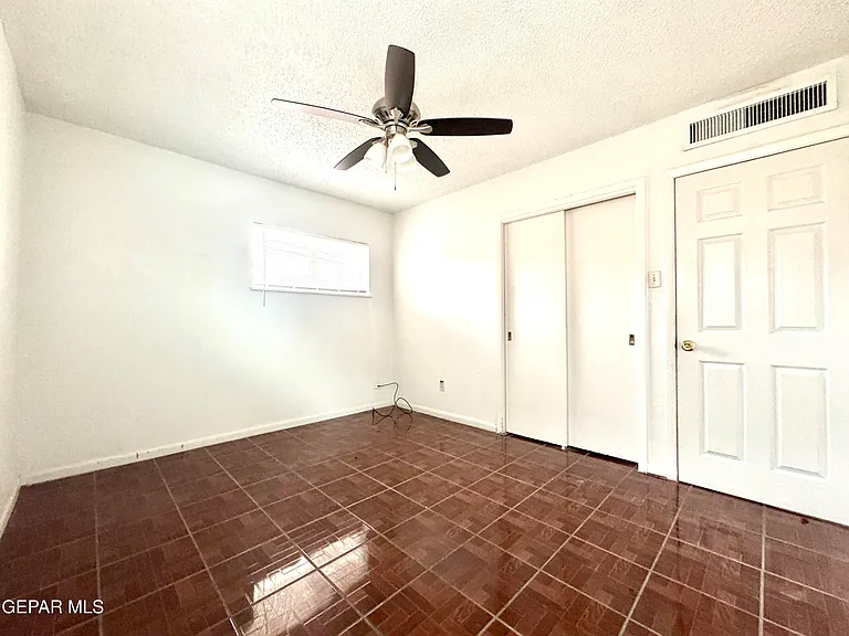 209 San Saba Rd — Photo 17