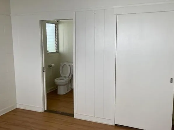 2436 Date St #9, Honolulu, HI 96826