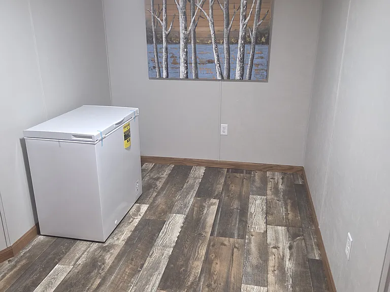 325 N Monroe St — Photo 19