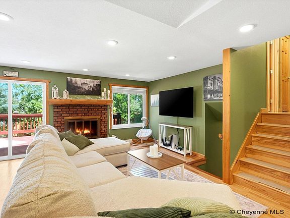 5th image of 1139 Long Valley Rd