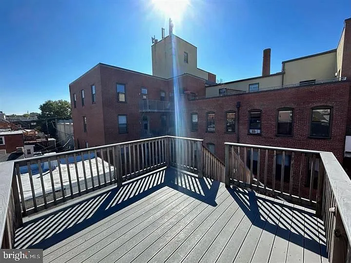 105 E West St #B — Photo 19