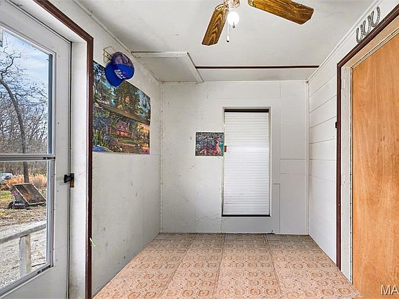 2nd image of 64 Mocking Bird Ln