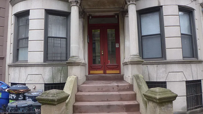 Rented by Garfield Realty  | media 8