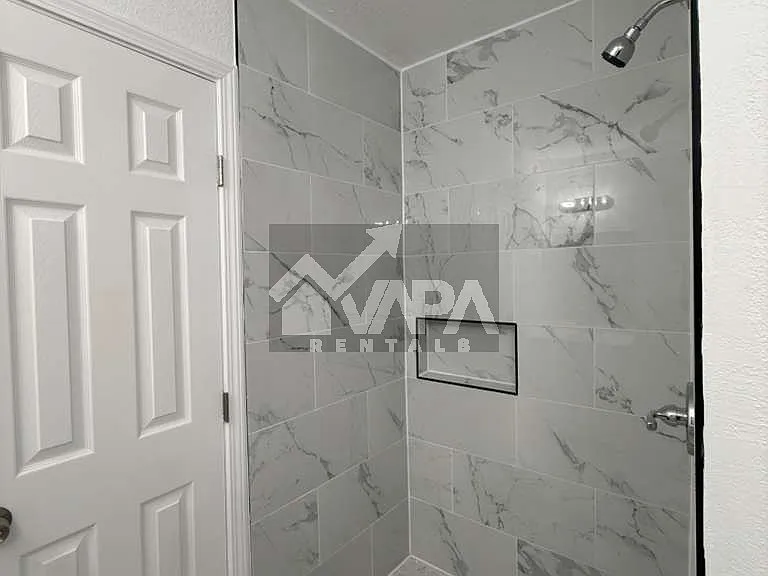 7729 Narrow Pass Dr — Photo 13