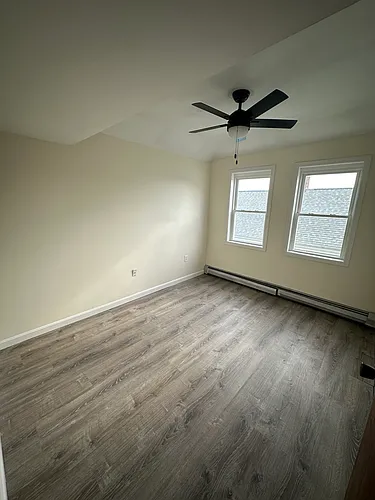 369 County Street 3 Photo 1