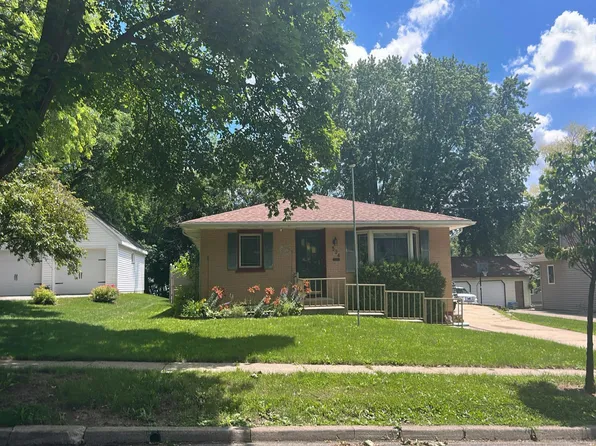 534 Jackson St, Fort Atkinson, WI 53538