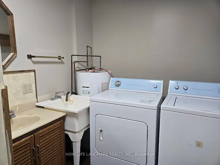 22 Centre St #1 — Photo 11