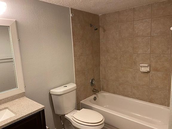 3rd image of 1762 Farleigh Ct