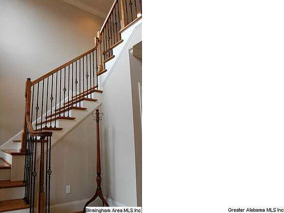 2nd image of 1500 Woodlands Pl
