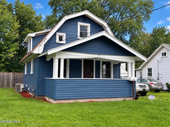 942 Cresceus Rd, Oregon, OH 43616