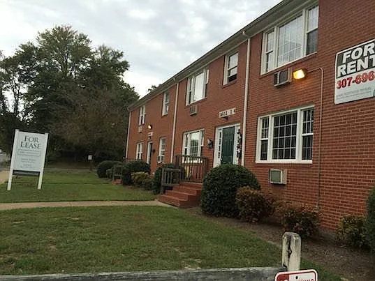 Magnolia Apartments — Photo 2