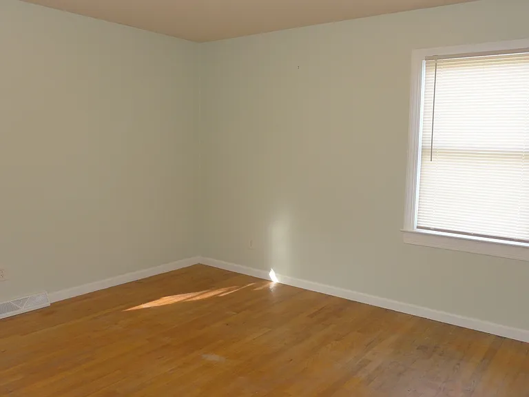 93 Great Lake Dr — Photo 11