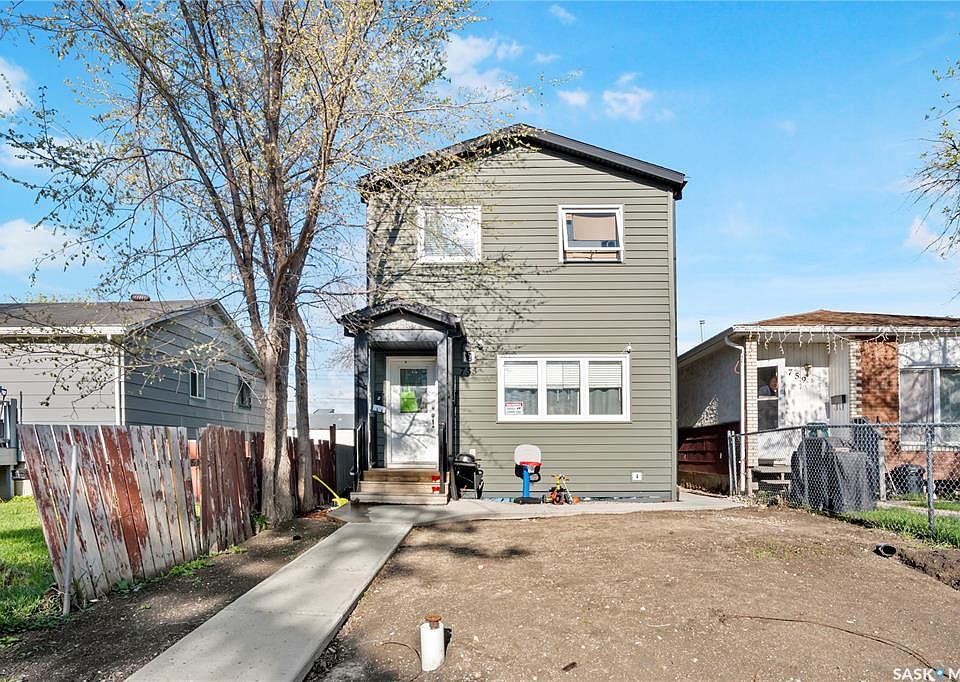 1st image of 753 Rae STREET