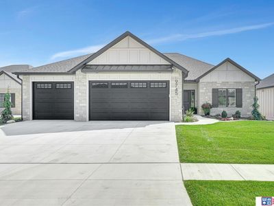 9745 Hillcrest Trl, Lincoln, NE, 68520