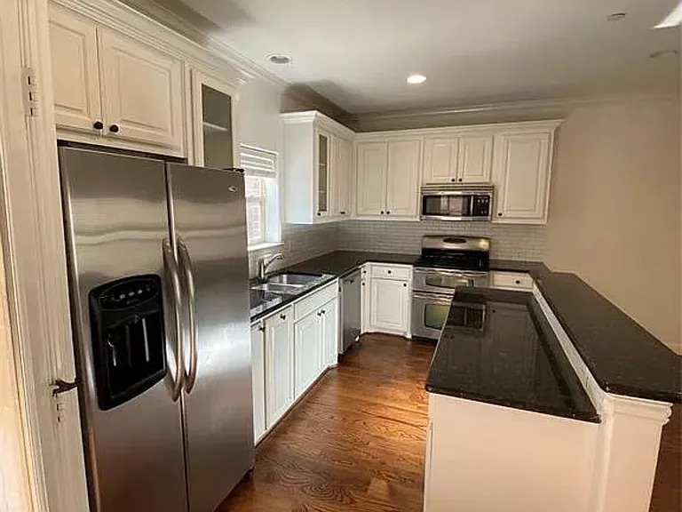3421 Normandy Ave #4 — Photo 5