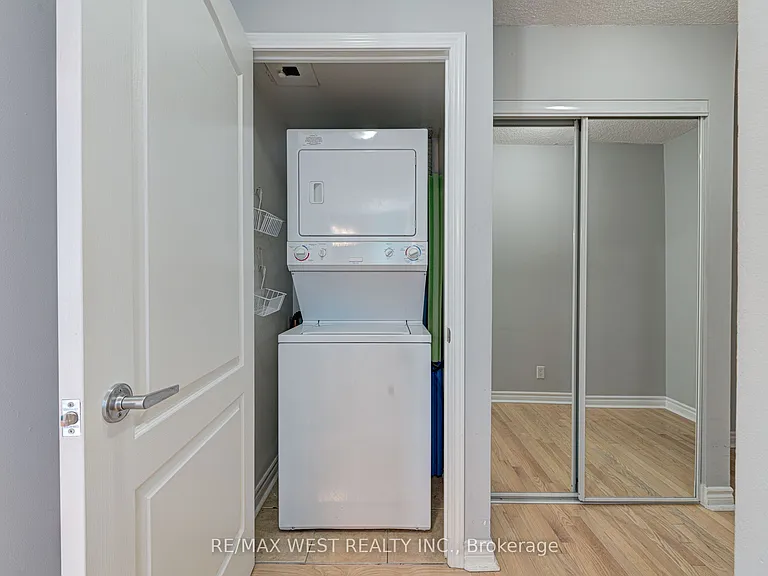 1 Elm Dr W #1611 — Photo 21