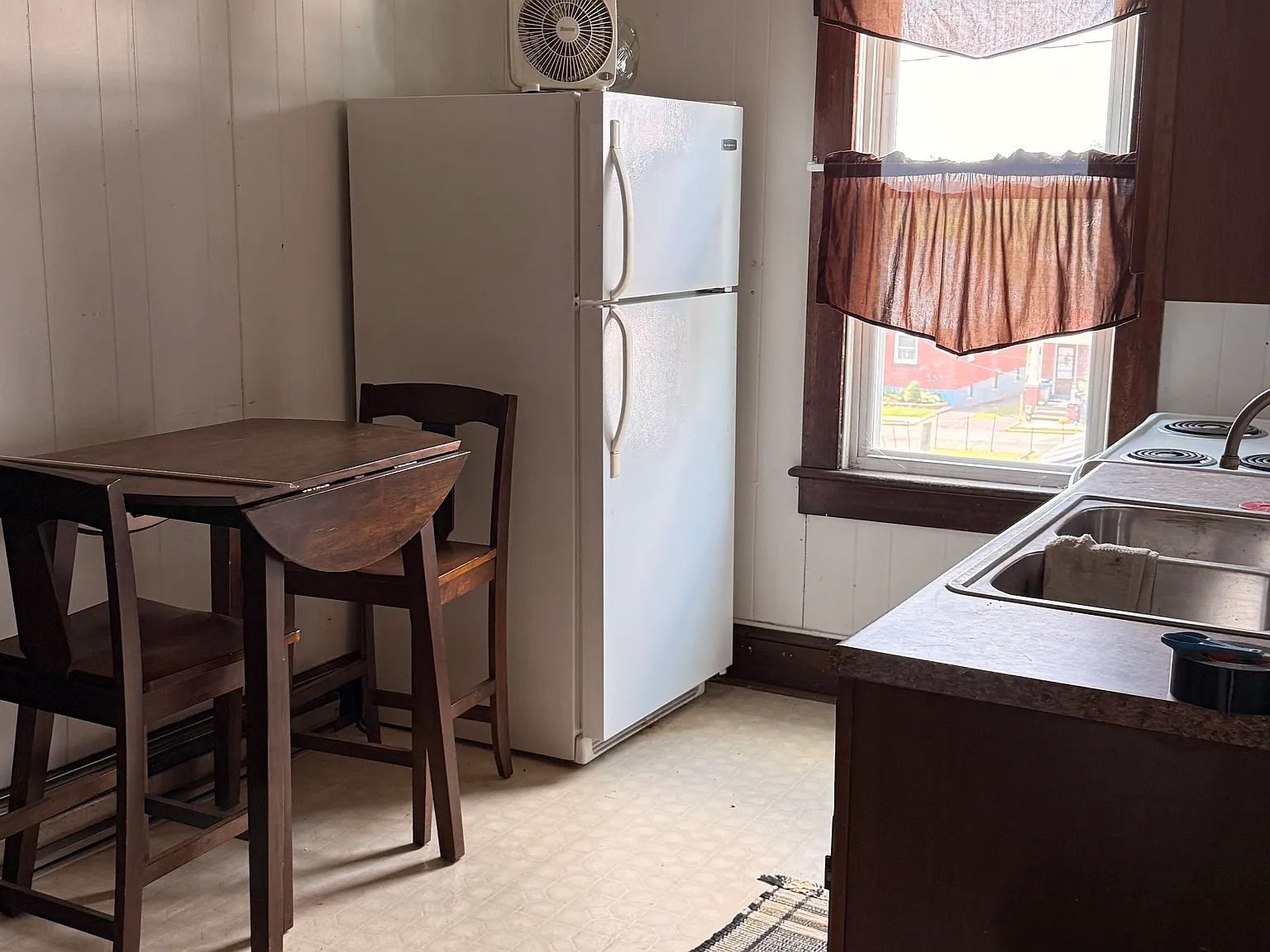 2 bed, 1000 sqft, $750 — Photo 2