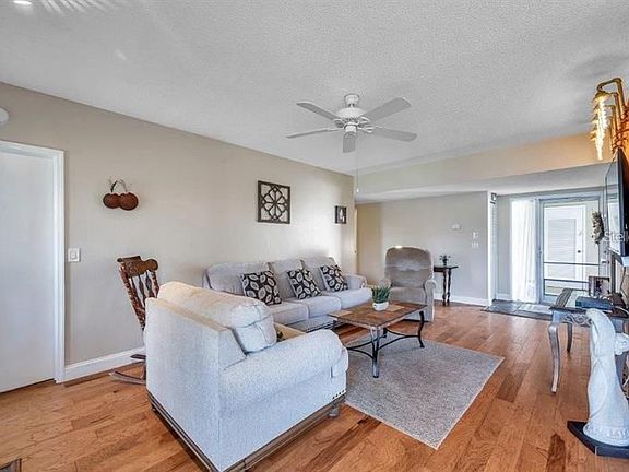 5th image of 10811 Indian Hills Ct APT 39