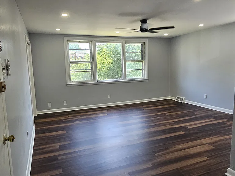 6638 Ardleigh St #2F — Photo 3
