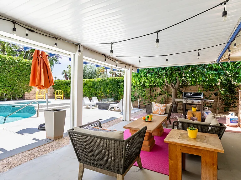 1390 S San Joaquin Dr — Photo 31