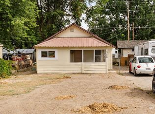 328 W Owyhee Ave, Homedale, ID 83628
