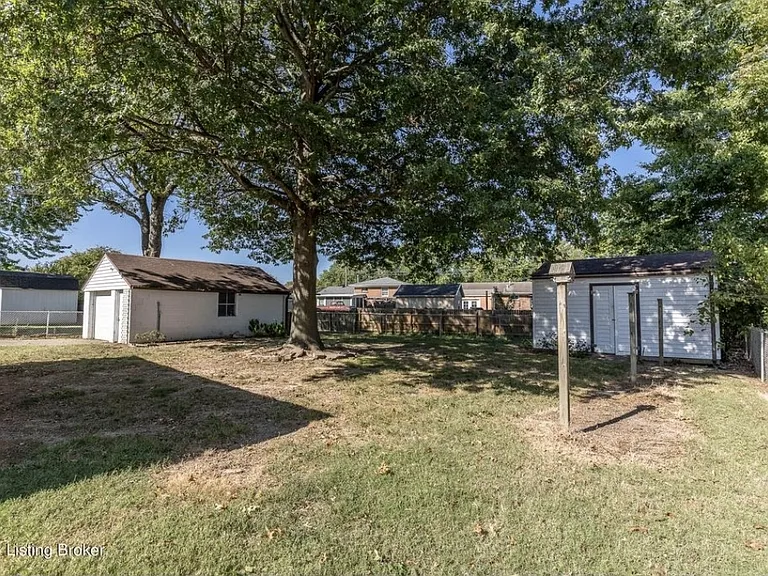 8502 Blue Lick Rd — Photo 19