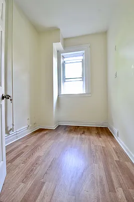 Rented by New York Realty Minimax Inc | media 52