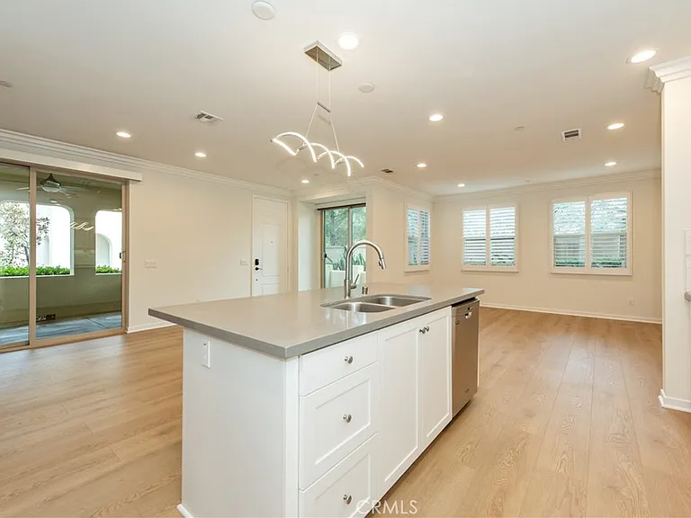 256 Borrego Dr — Photo 8