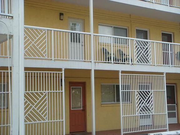 2nd image of 320 Lakeview St APT 201
