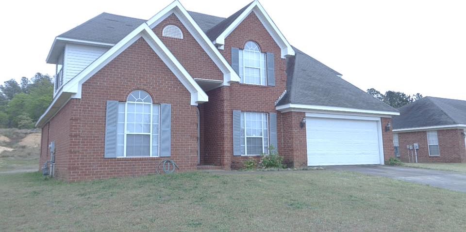 1st image of 3028 Breeze Hill Dr