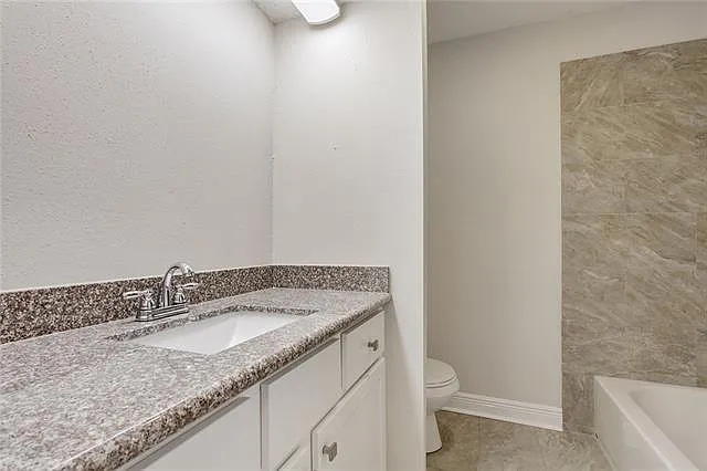 8897 Richmond Dr — Photo 15