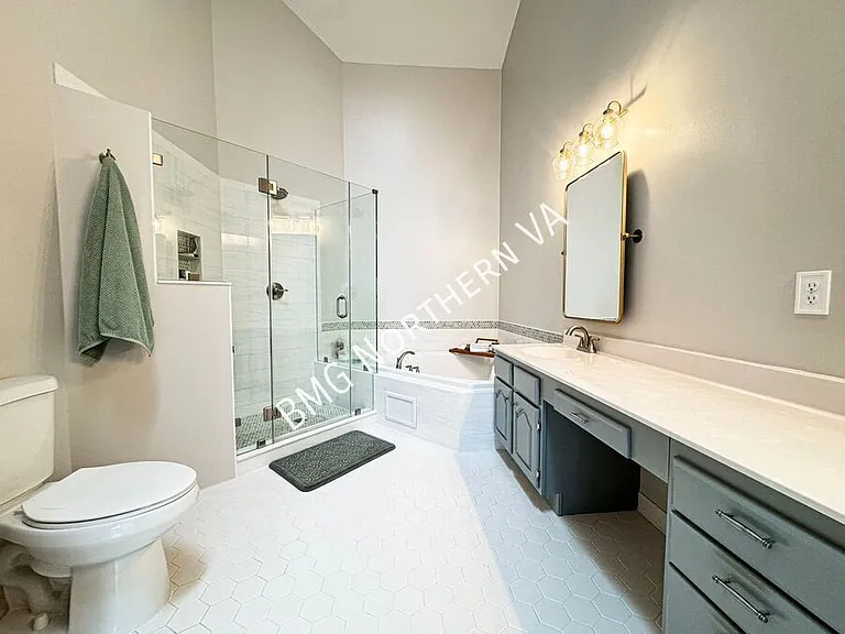6600 Dunwich Way — Photo 23
