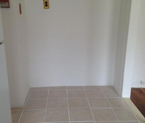 2nd image of 2121 Crescent St