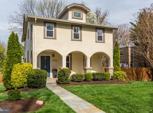 4700 Crescent St, Bethesda, MD 20816