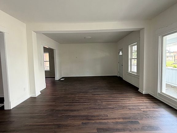 4th image of 2442 Guilford Ave