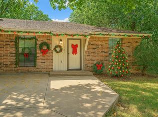 1517 Willow Wood Dr, Azle, TX 76020