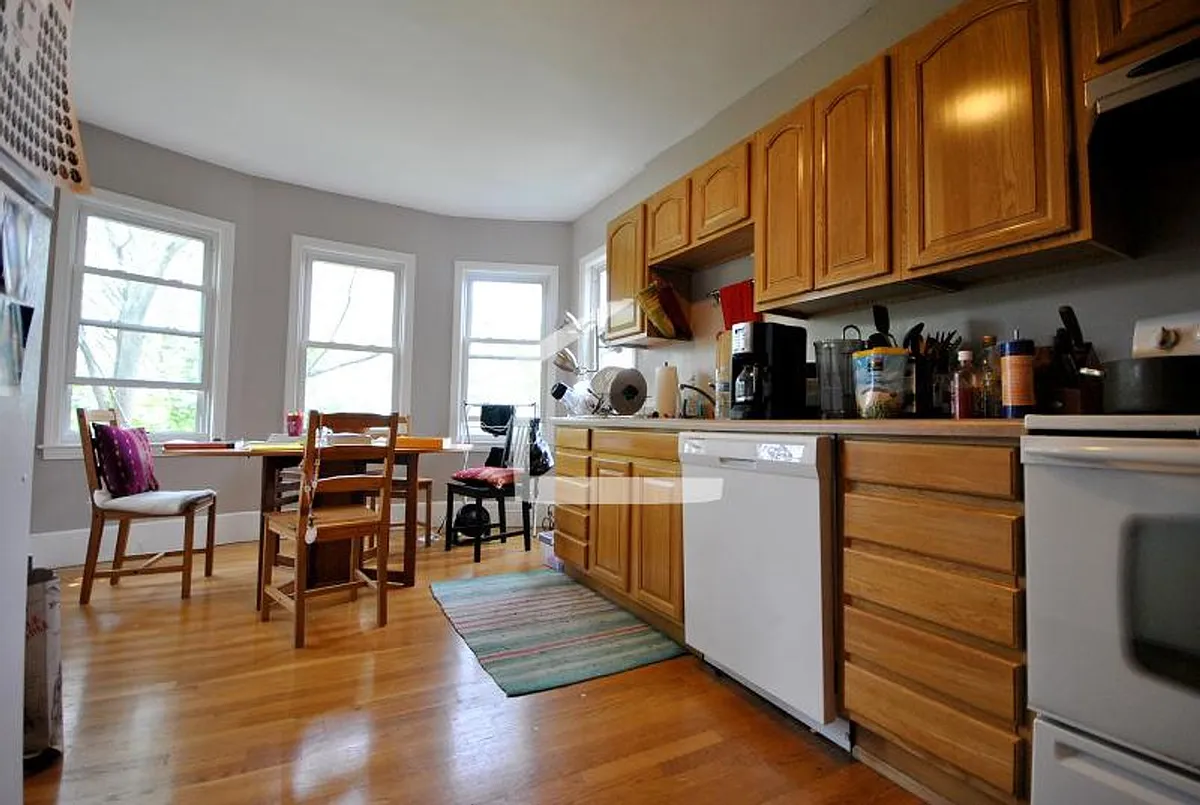 Building Photo - 45 Addington Rd #3E
