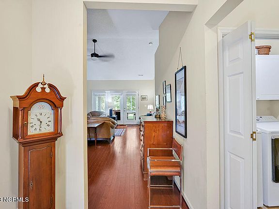 4th image of 274 Bonnet Way SE