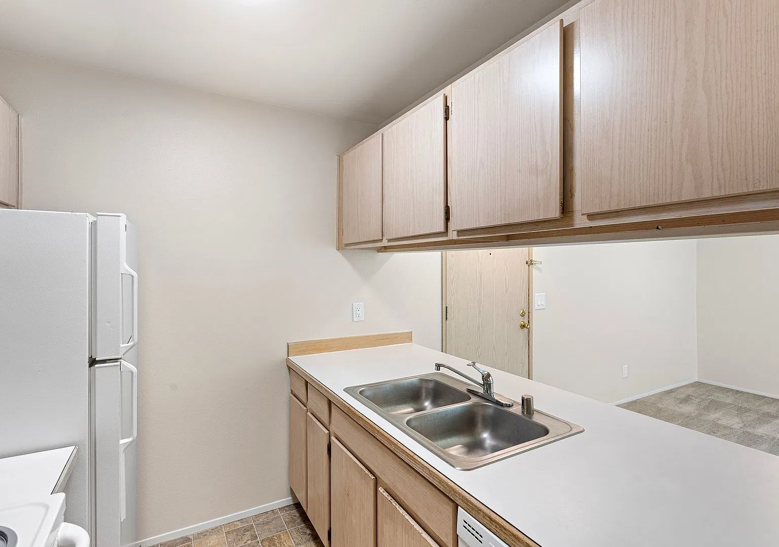 Park Place Apartments — Photo 4