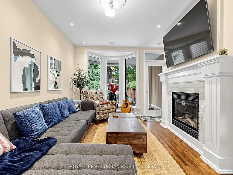 24 Cavell Ave — Photo 7