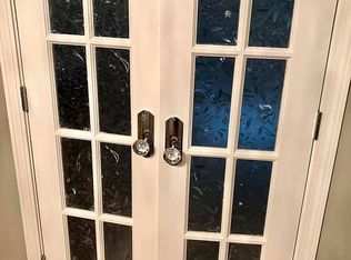 6 Lawrence Cir, Amherst, MA 01002