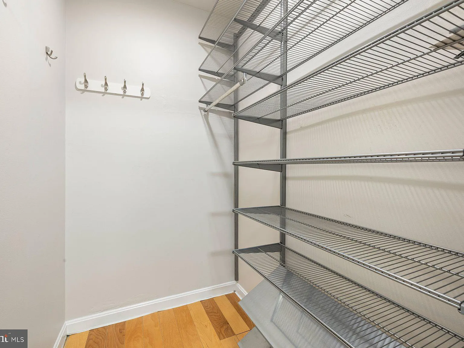 2401 Normandy Square Pl — Photo 4