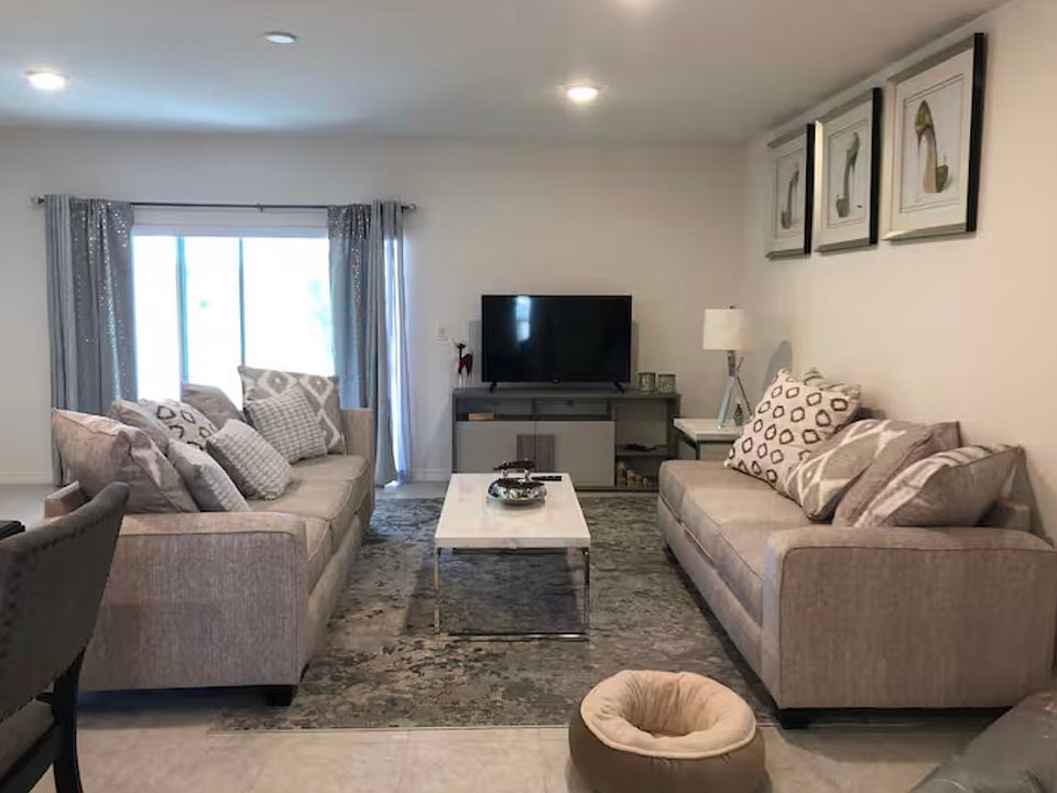 1st image of 4712 Coral Castle Dr #4712