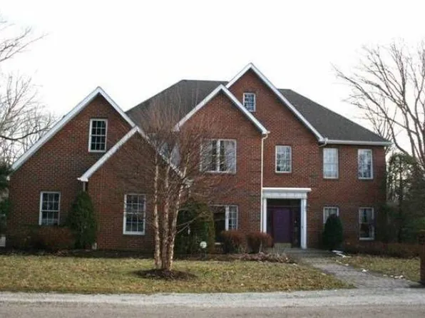 121 Oak Ln, Huntington, WV 25701