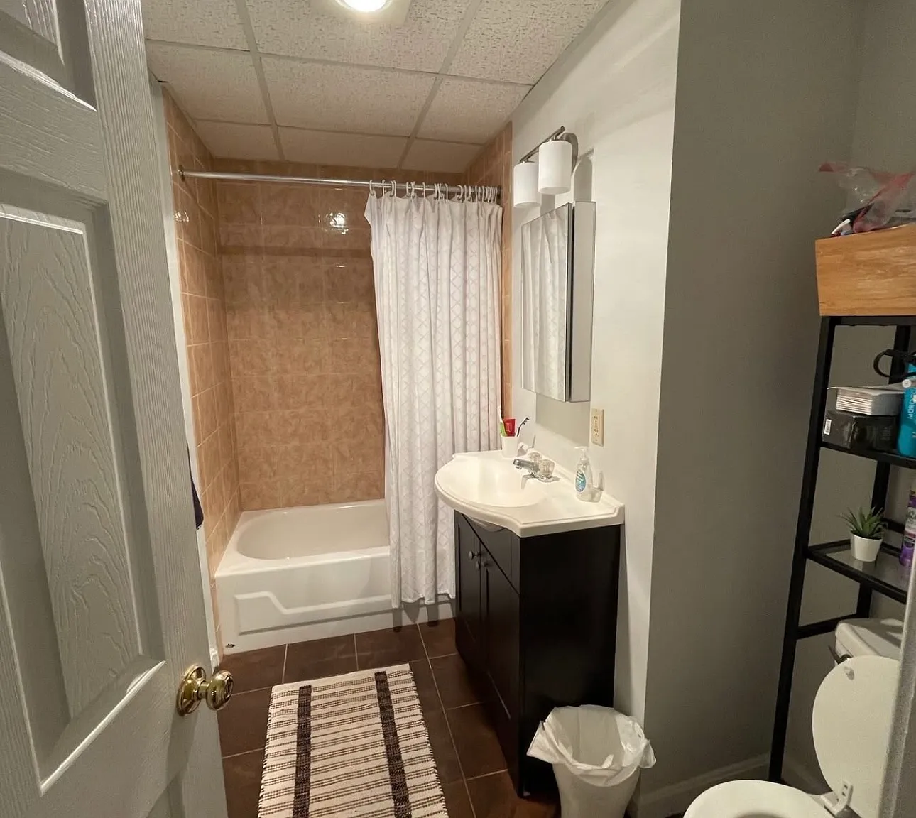 2 bed, 99999 sqft, $3,750 — Photo 4
