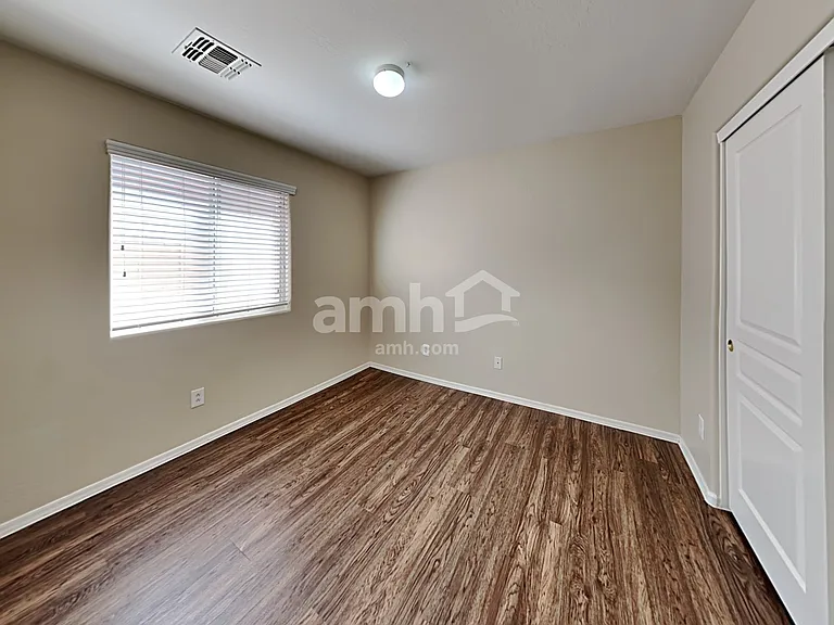24160 W Lasso Ln — Photo 19