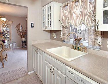 3rd image of 7384 Beacon Hill Dr