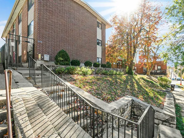 4441 Jarboe St APT 3, Kansas City, MO 64111