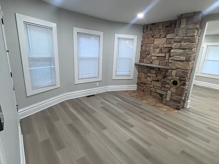 408 Olive St #B — Photo 8