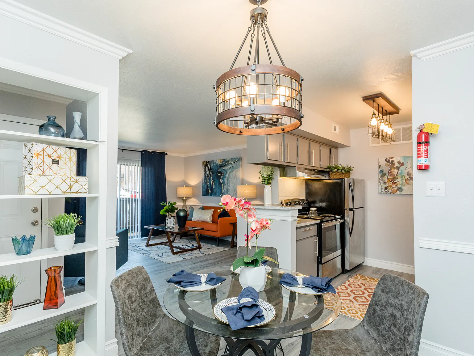 La Estancia Apartments — Photo 2